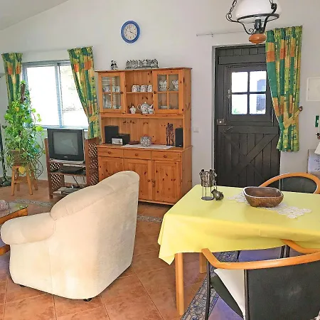 Buganvilea - Vivenda Johanna Apartment Lagos