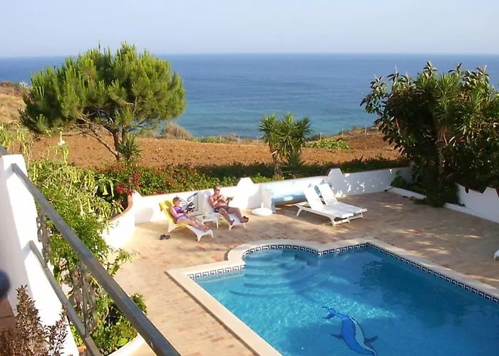 Buganvilea - Vivenda Johanna * 라고스